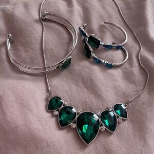 Elegant Silver and Green Jewelry Set